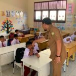 Kepala Bappeda Aceh Besar Monev MPLS di SDN Indrapuri, Pastikan Transisi Siswa Berjalan Ramah dan Berkualitas